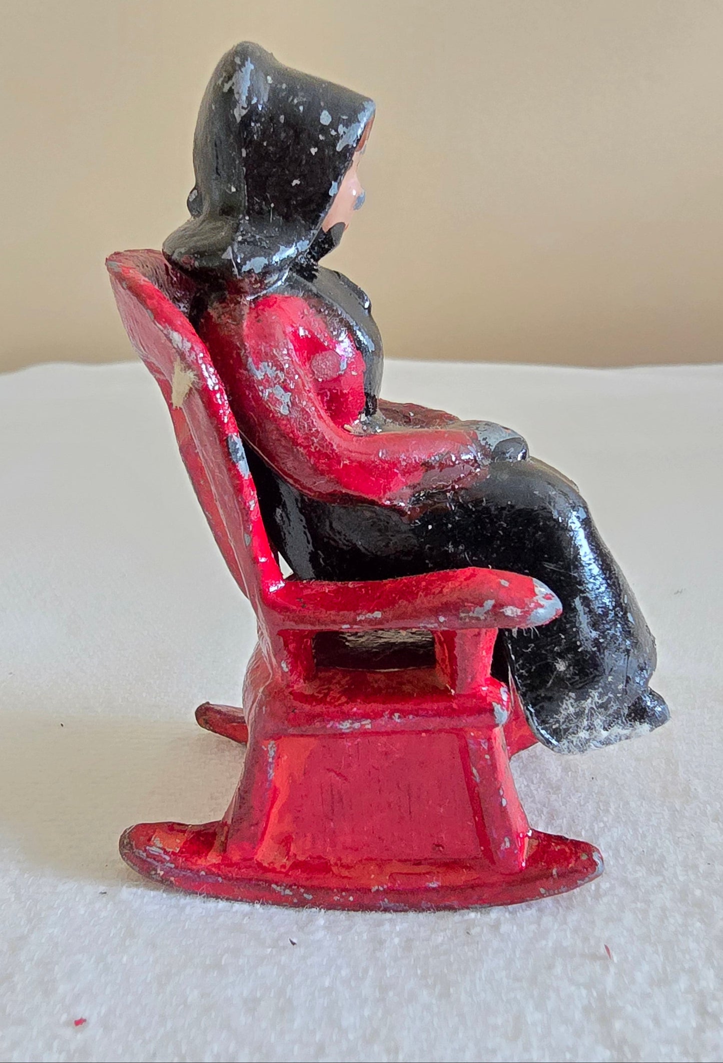 Vintage Cast Iron Amish Woman on Rocking Chair Salt and Pepper Shakers