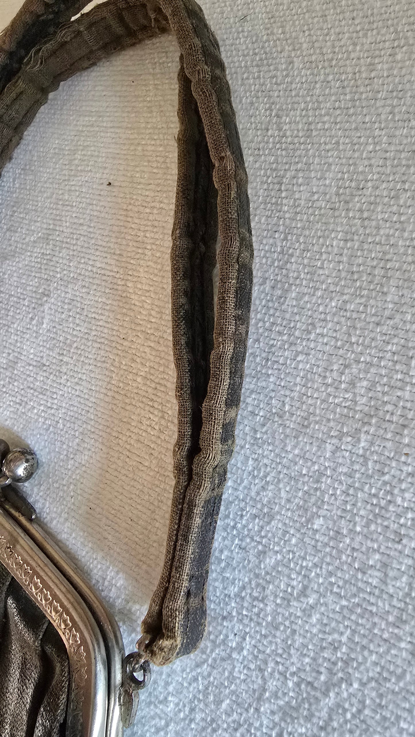Vintage Small Pleated Leather Purse Handbag with Short Leather Strap