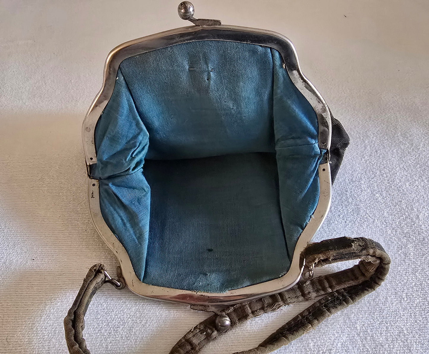 Vintage Small Pleated Leather Purse Handbag with Short Leather Strap
