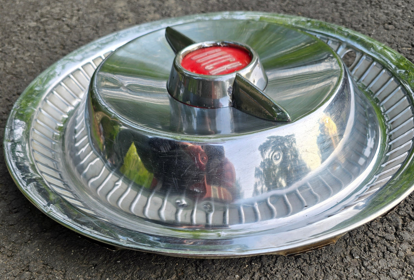 Single Vintage 1955 Buick Roadmaster Flipper Spinner Hubcap