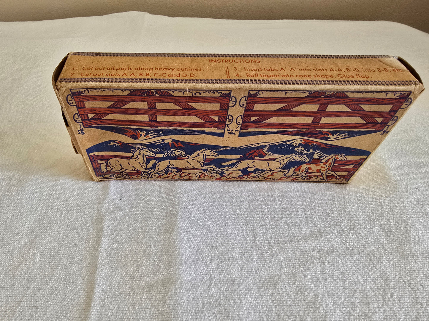 Vintage Set of 100 Cowboys and Indians Plastic Toys in Original Box