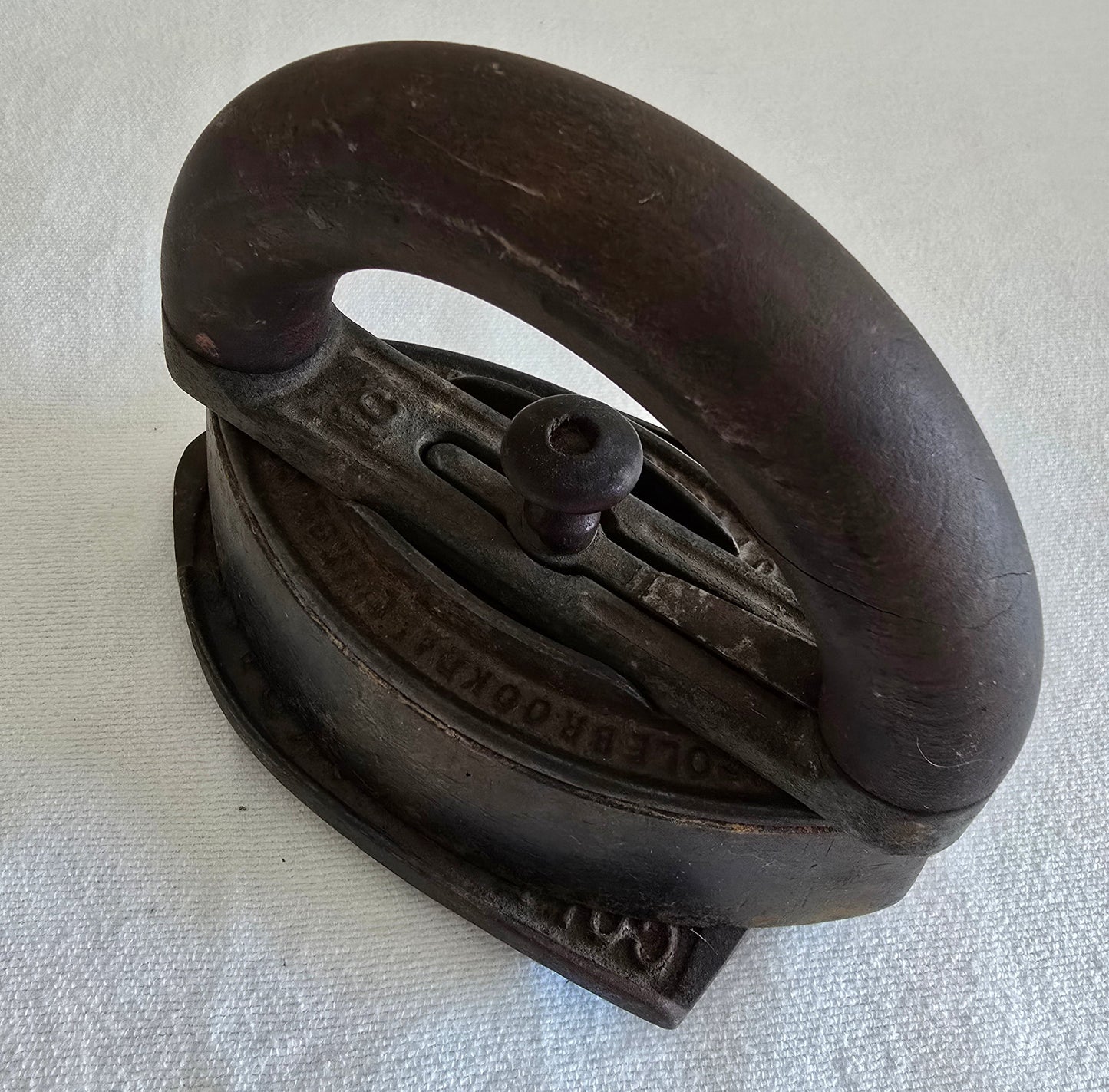 Antique Colebrookdale Iron Co. Pottstown PA Sad Iron with Matching Trivet