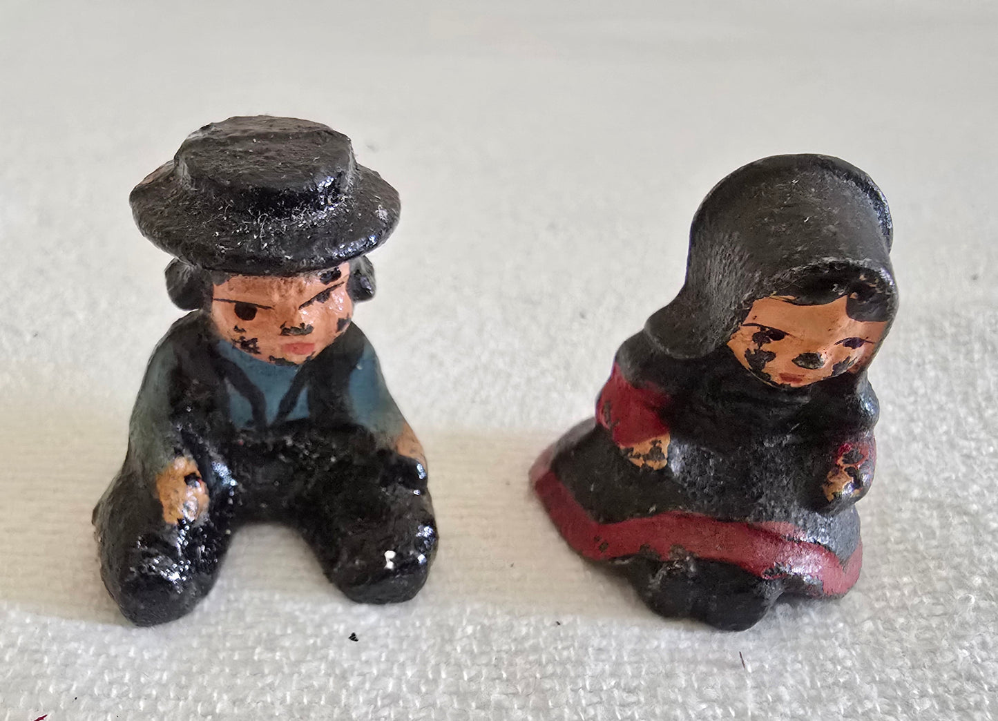 Vintage Cast Iron Amish Family Man and Woman Figurines with Miniature Boy and Girl Children Sitting