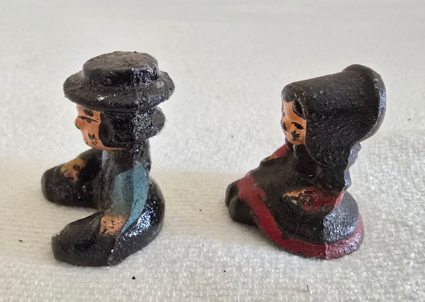 Vintage Cast Iron Amish Family Man and Woman Figurines with Miniature Boy and Girl Children Sitting