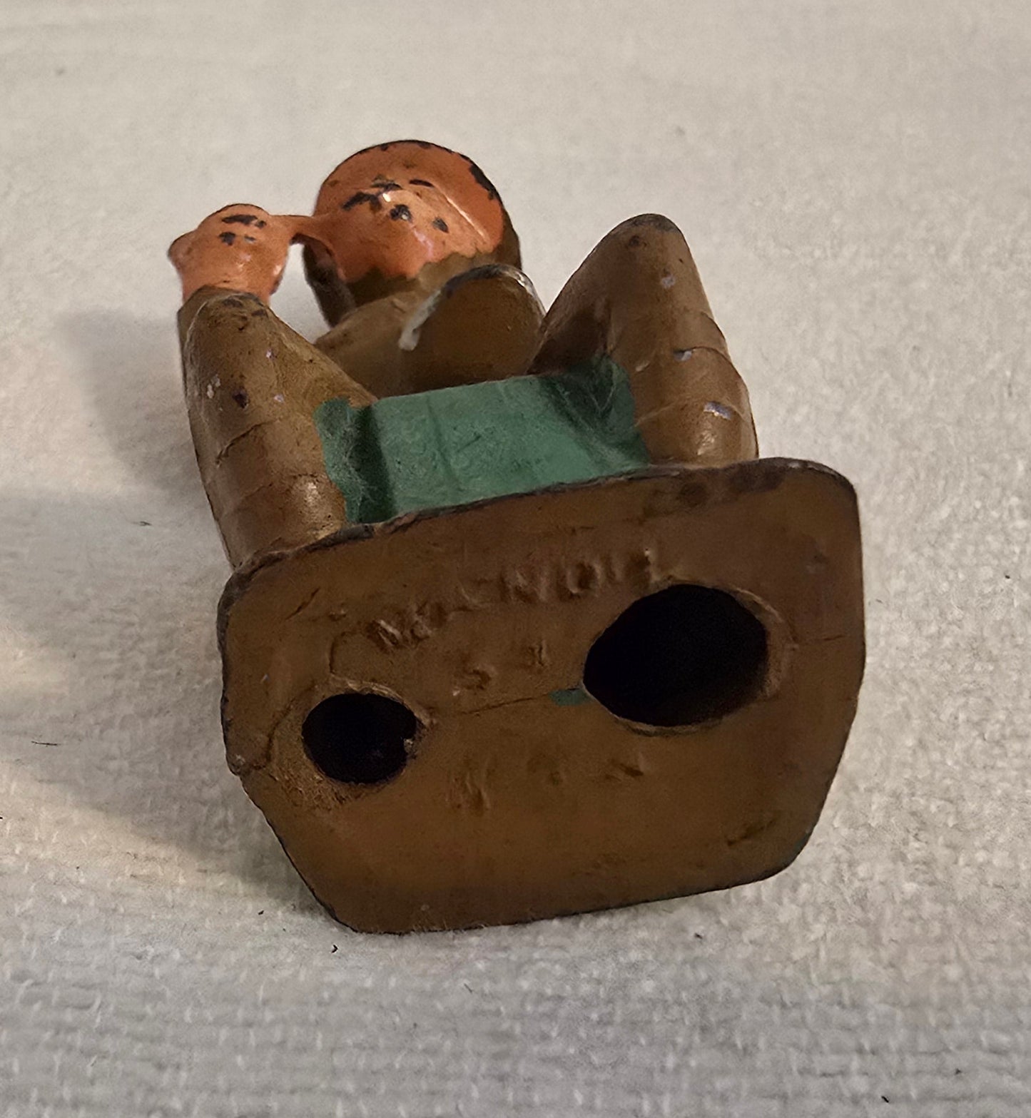 Vintage Manoil Barclay #54 Lead Toy Soldier Eating