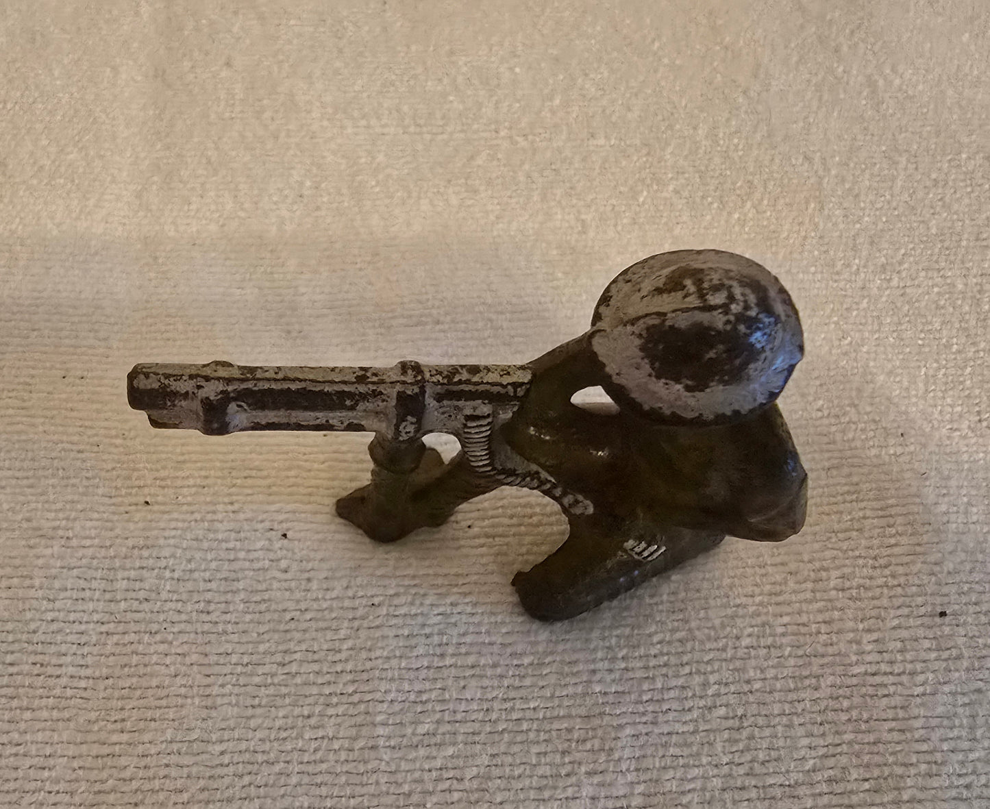 Vintage Manoil Barclay Lead Toy Soldier Kneeling with Machine Gun