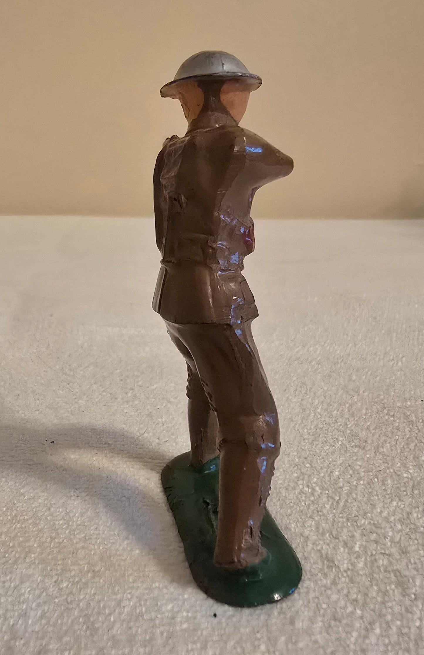 Vintage Manoil Barclay Lead Toy Soldier with Rifle