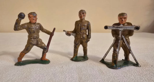 Vintage Manoil Barclay Lot of 3 Lead Toy Soldiers *Missing Helmets*