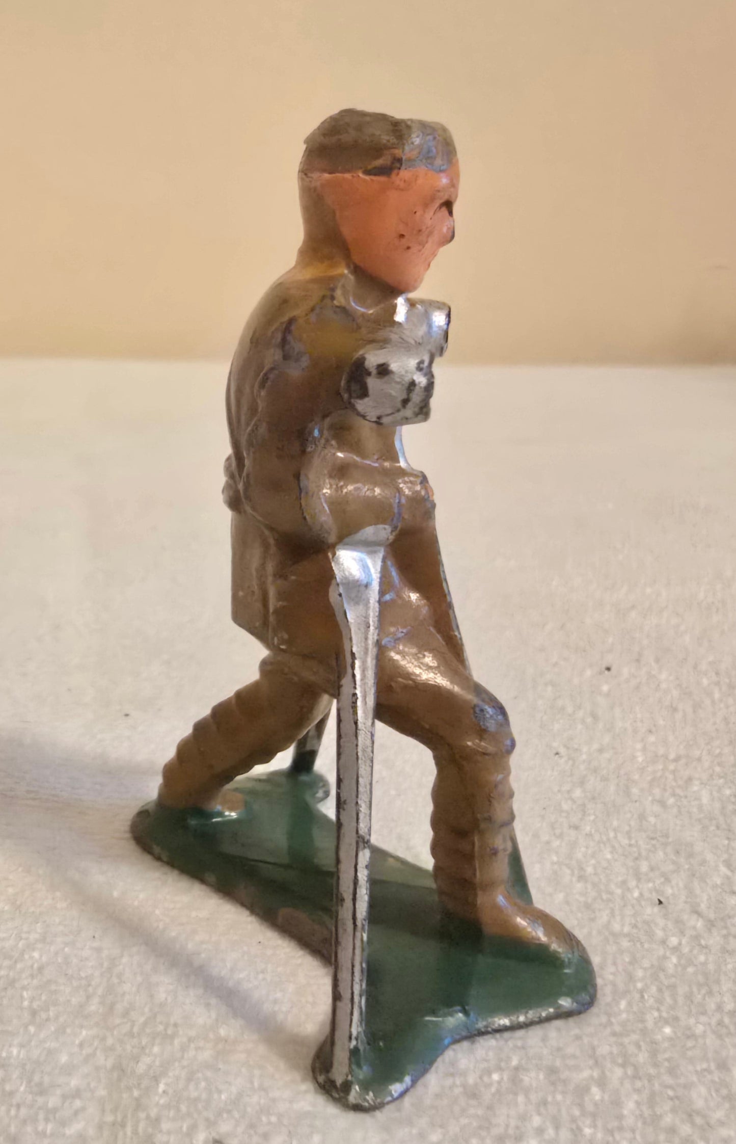 Vintage Manoil Barclay Lot of 3 Lead Toy Soldiers *Missing Helmets*