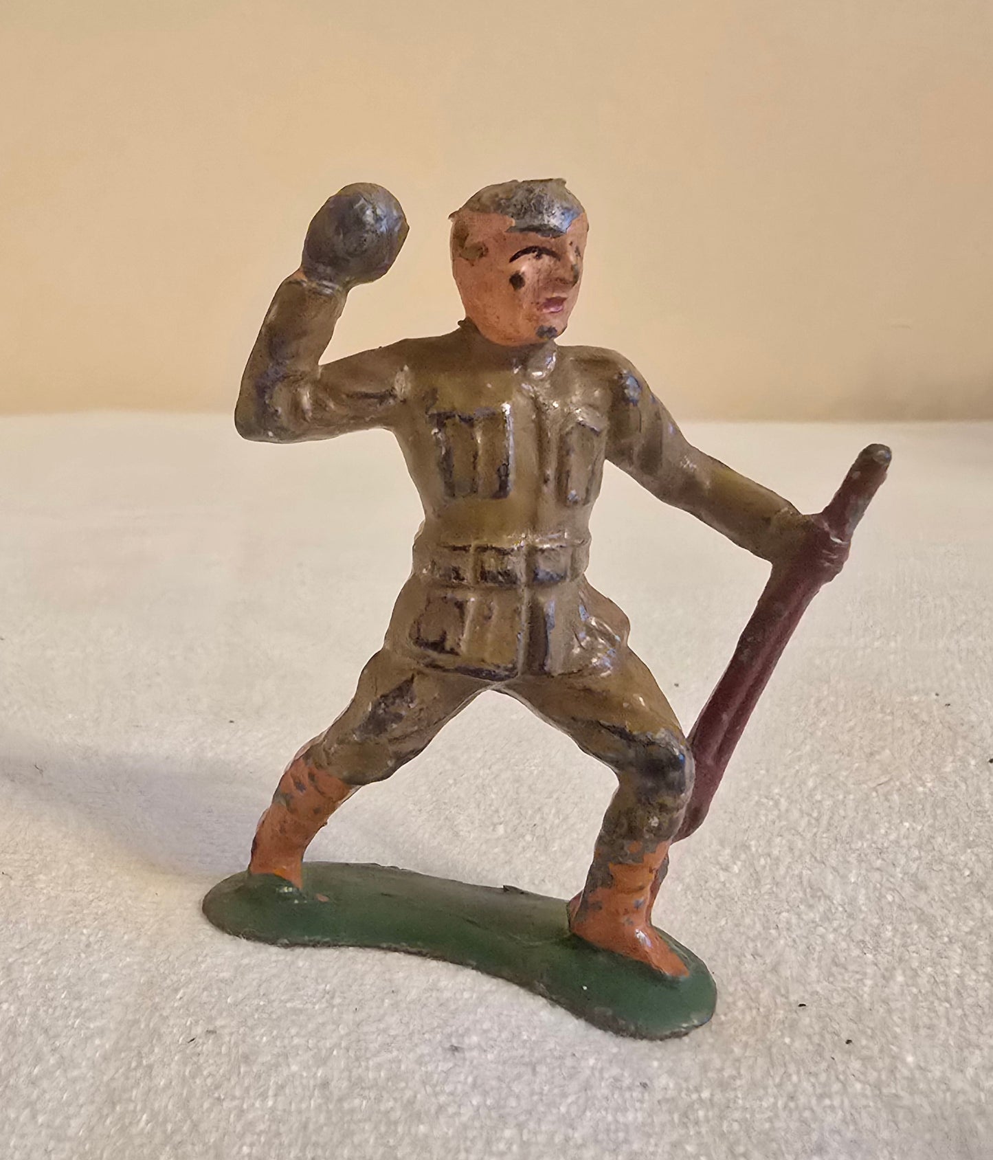 Vintage Manoil Barclay Lot of 3 Lead Toy Soldiers *Missing Helmets*