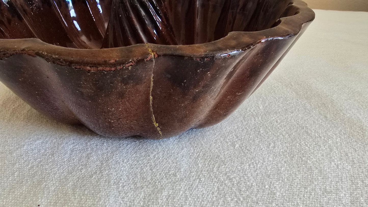 Vintage Redware Turks Head Bundt Pan Cake Mold 9" **AS-IS