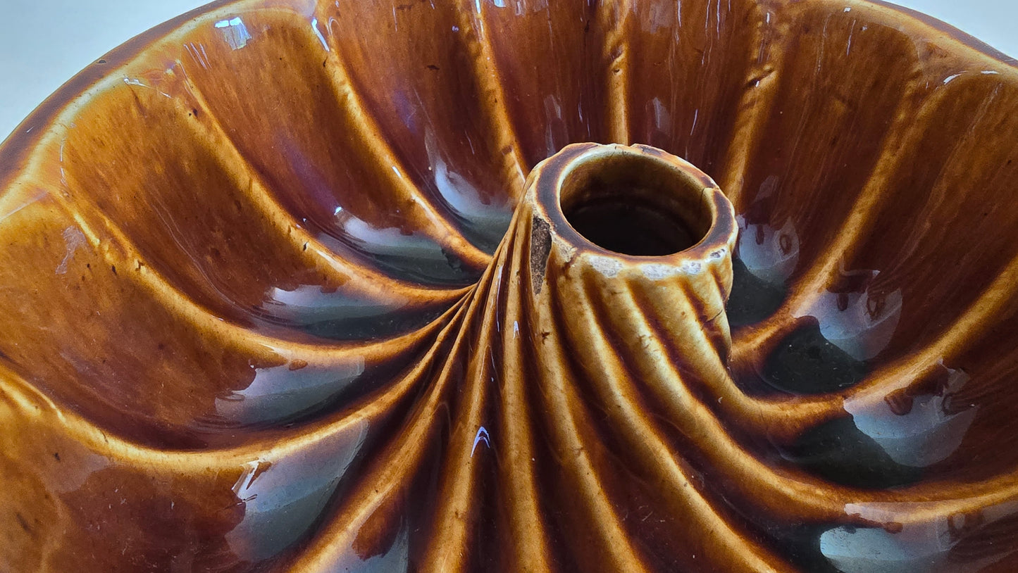 Vintage Turks Head Bundt Pan Cake Mold Redware 8"