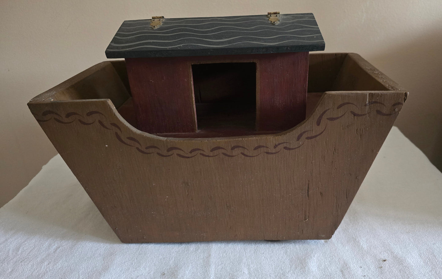 Vintage Primitive Folk Art Wooden Noah's Ark Toy Playset on Wheels with Animals