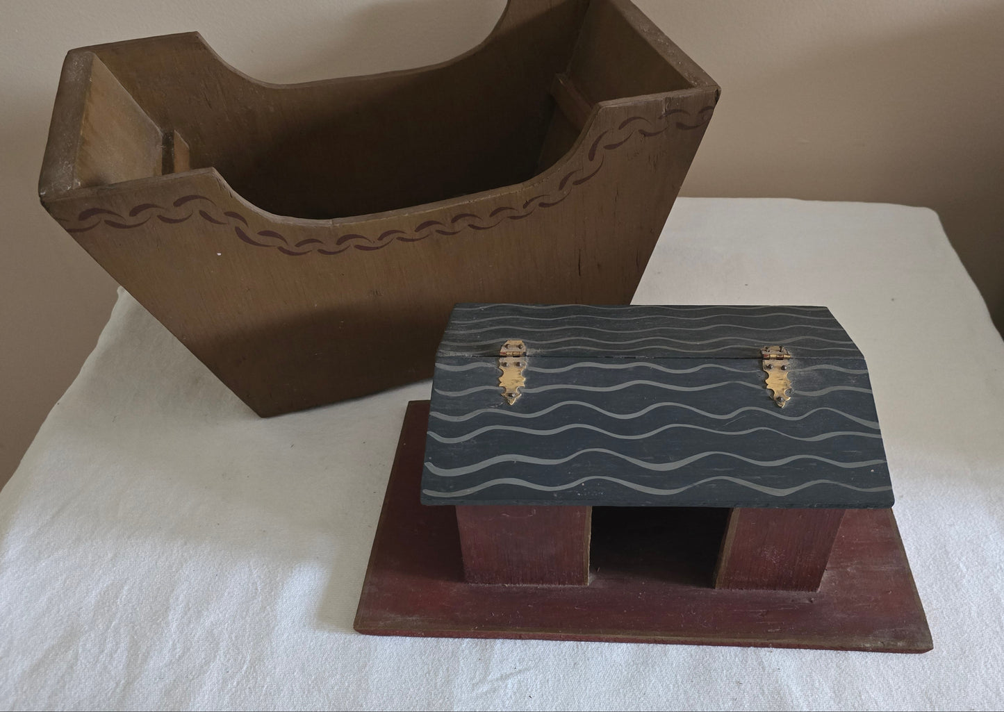 Vintage Primitive Folk Art Wooden Noah's Ark Toy Playset on Wheels with Animals