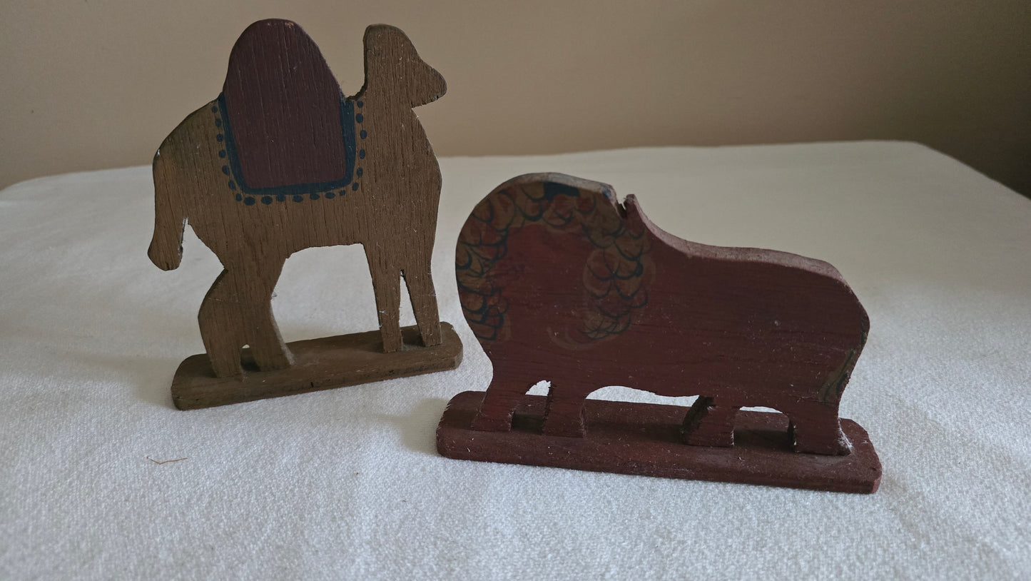 Vintage Primitive Folk Art Wooden Noah's Ark Toy Playset on Wheels with Animals