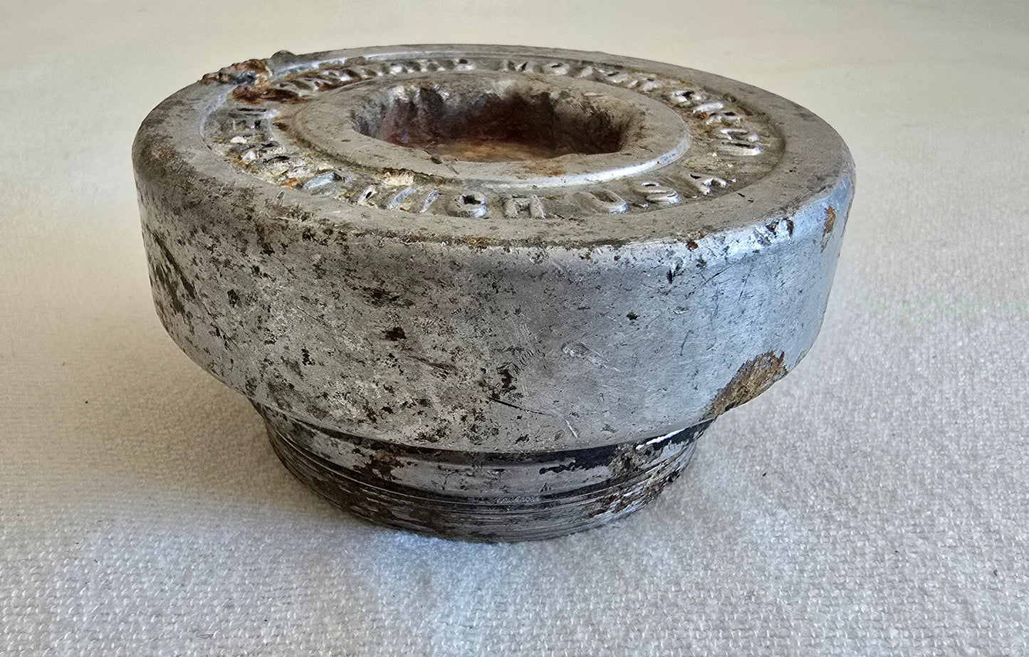 Vintage 1920's Packard Motor Car Co. Screw On Grease Cap Hubcap Center
