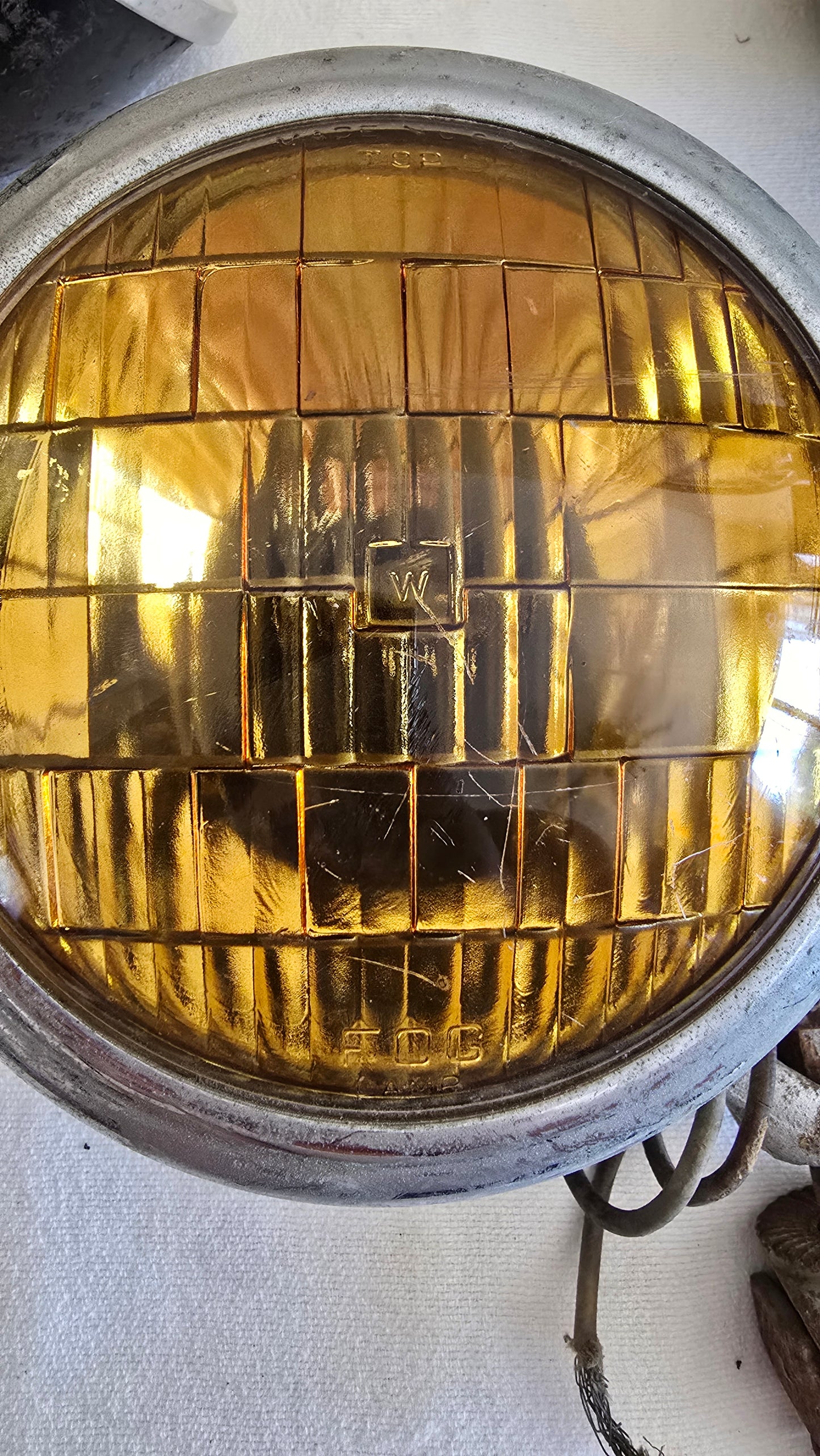 Vintage Yankee Clipper Amber Fog Lamp Light with Mount