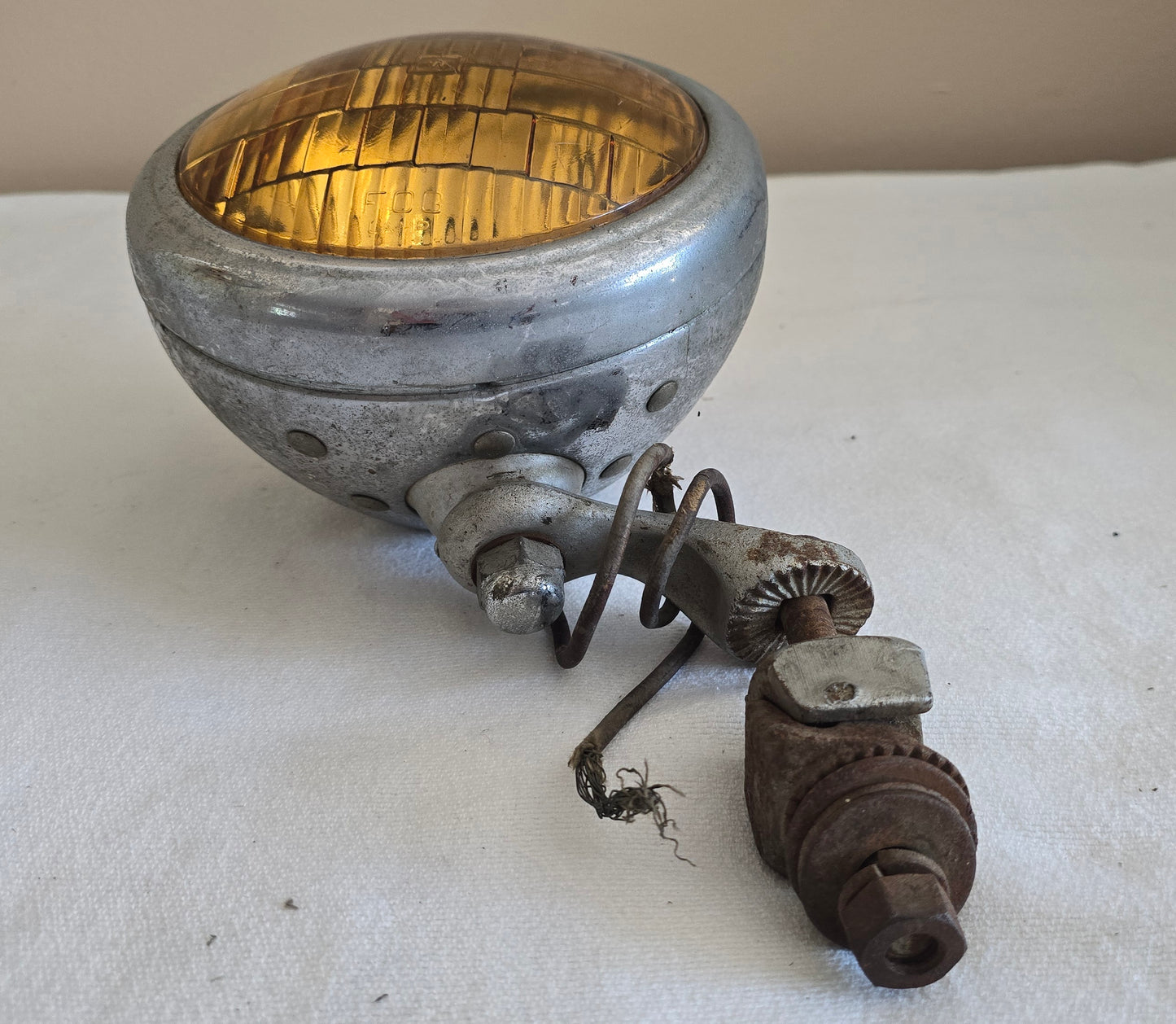 Vintage Yankee Clipper Amber Fog Lamp Light with Mount