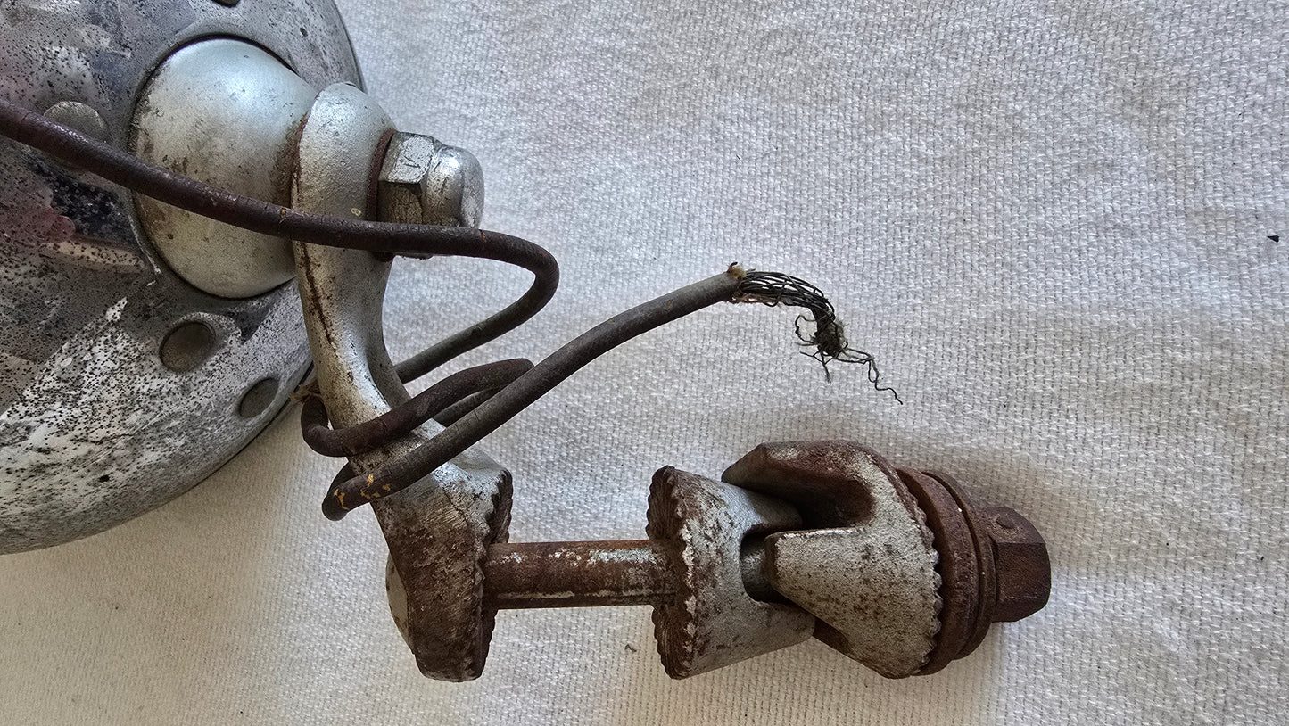 Vintage Yankee Clipper Amber Fog Lamp Light with Mount