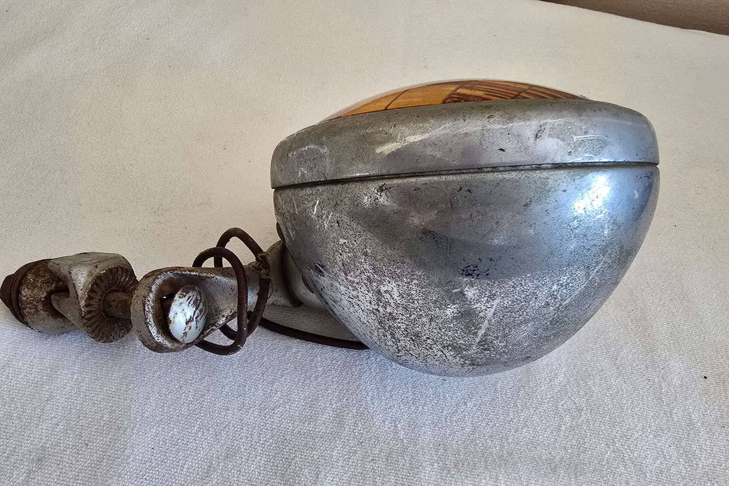 Vintage Yankee Clipper Amber Fog Lamp Light with Mount