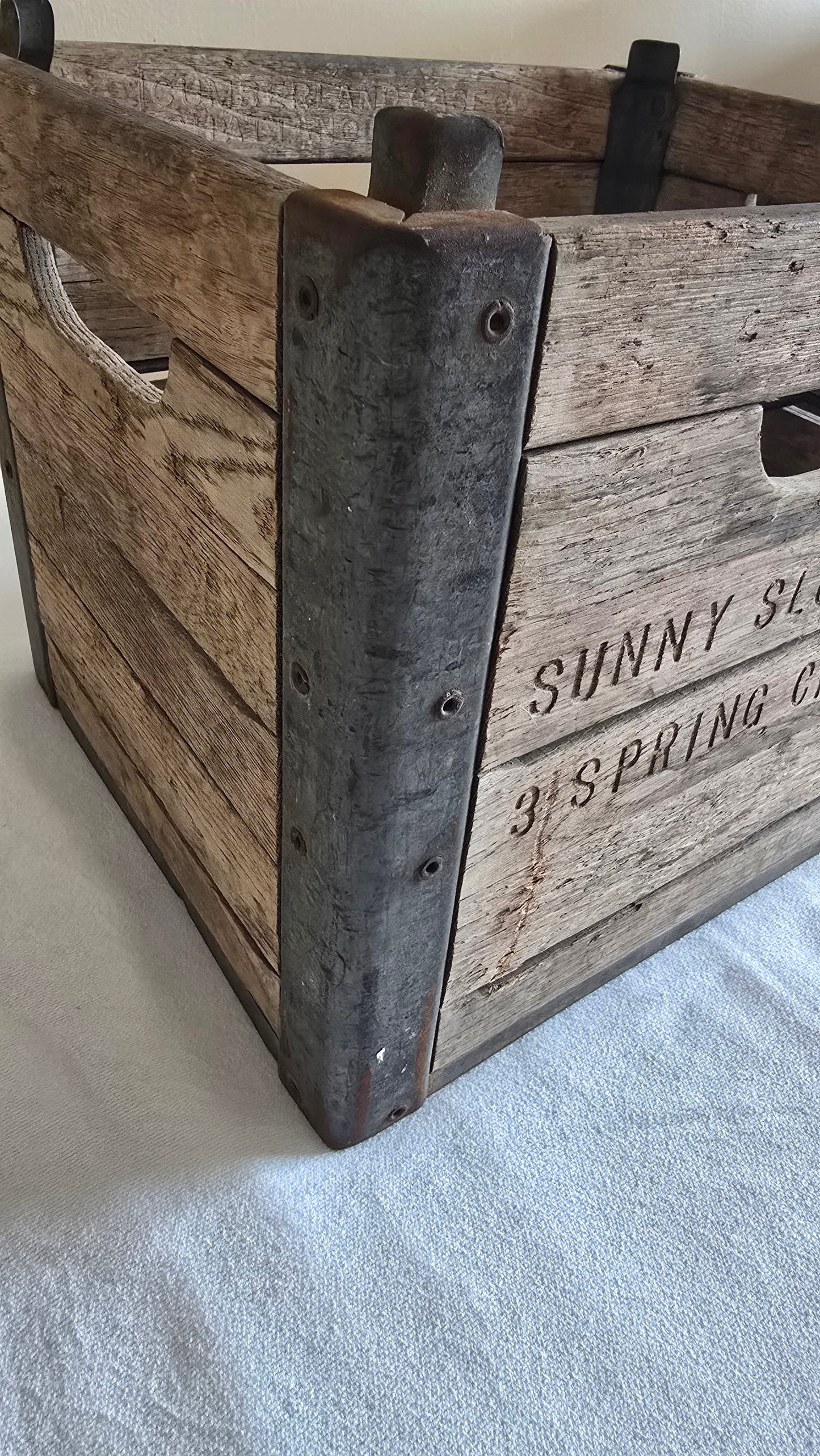 Vintage Wood and Metal Sunny Slope Dairy Spring City PA Milk Crate with Wire Insert