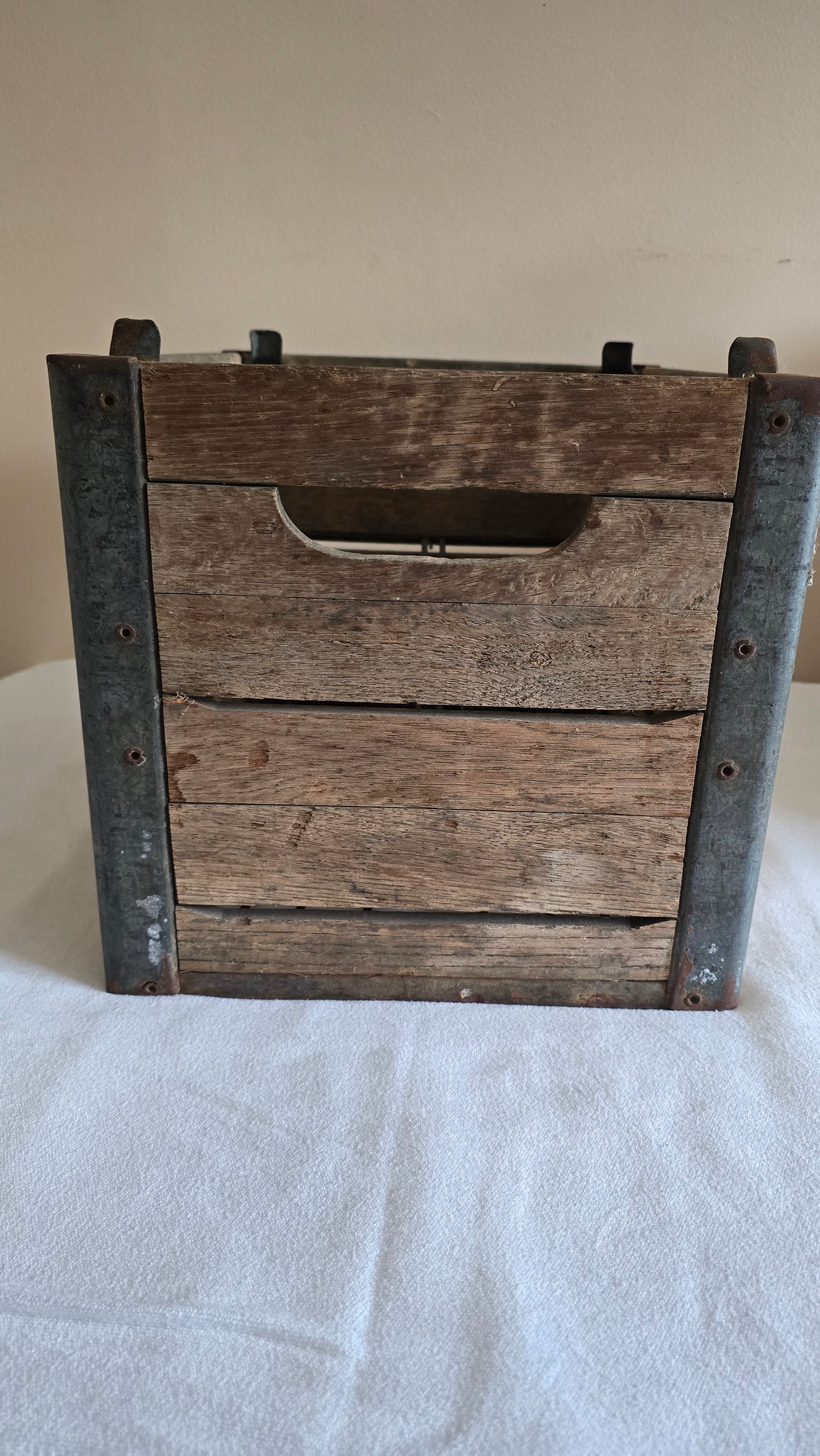 Vintage Wood and Metal Sunny Slope Dairy Spring City PA Milk Crate with Wire Insert