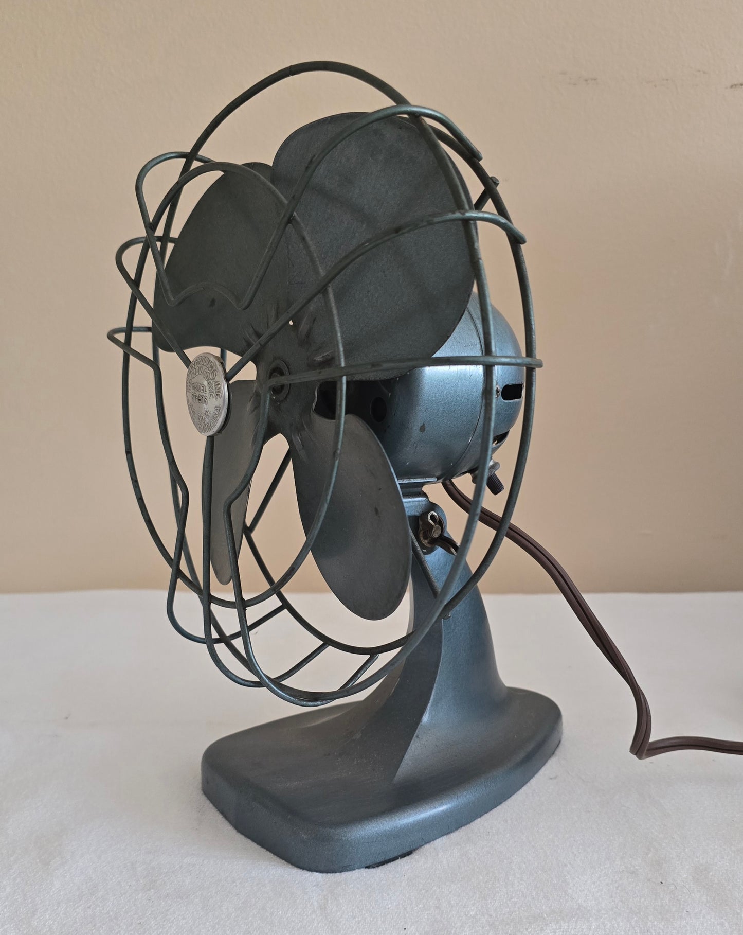 Vintage Mimar Products Model ST-28S Desk Table Fan Blue Gray Metal Adjustable Tilting