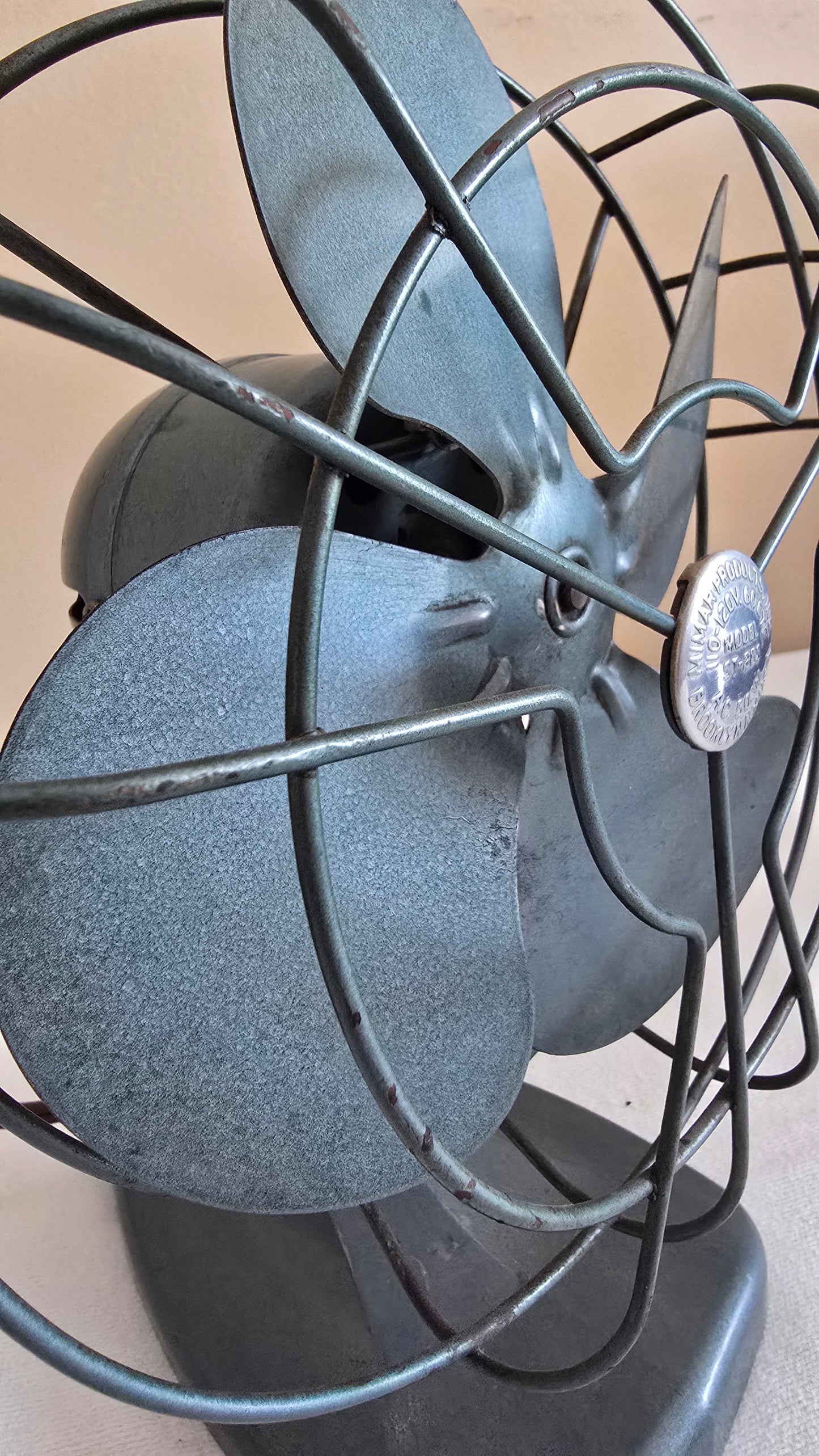 Vintage Mimar Products Model ST-28S Desk Table Fan Blue Gray Metal Adjustable Tilting