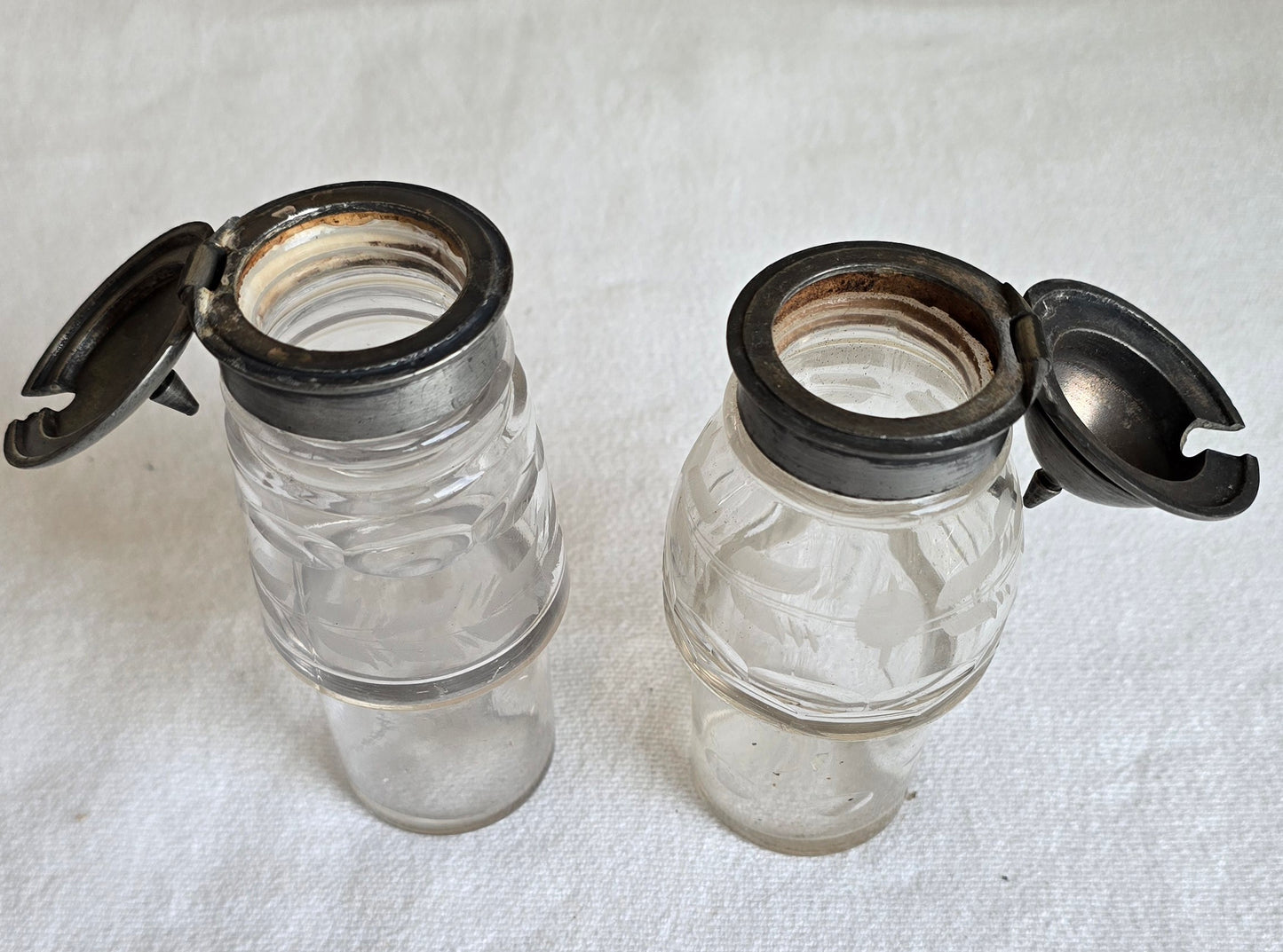 Antique Elkington & Co British Silver Plate Cruet Set with Etched Glass