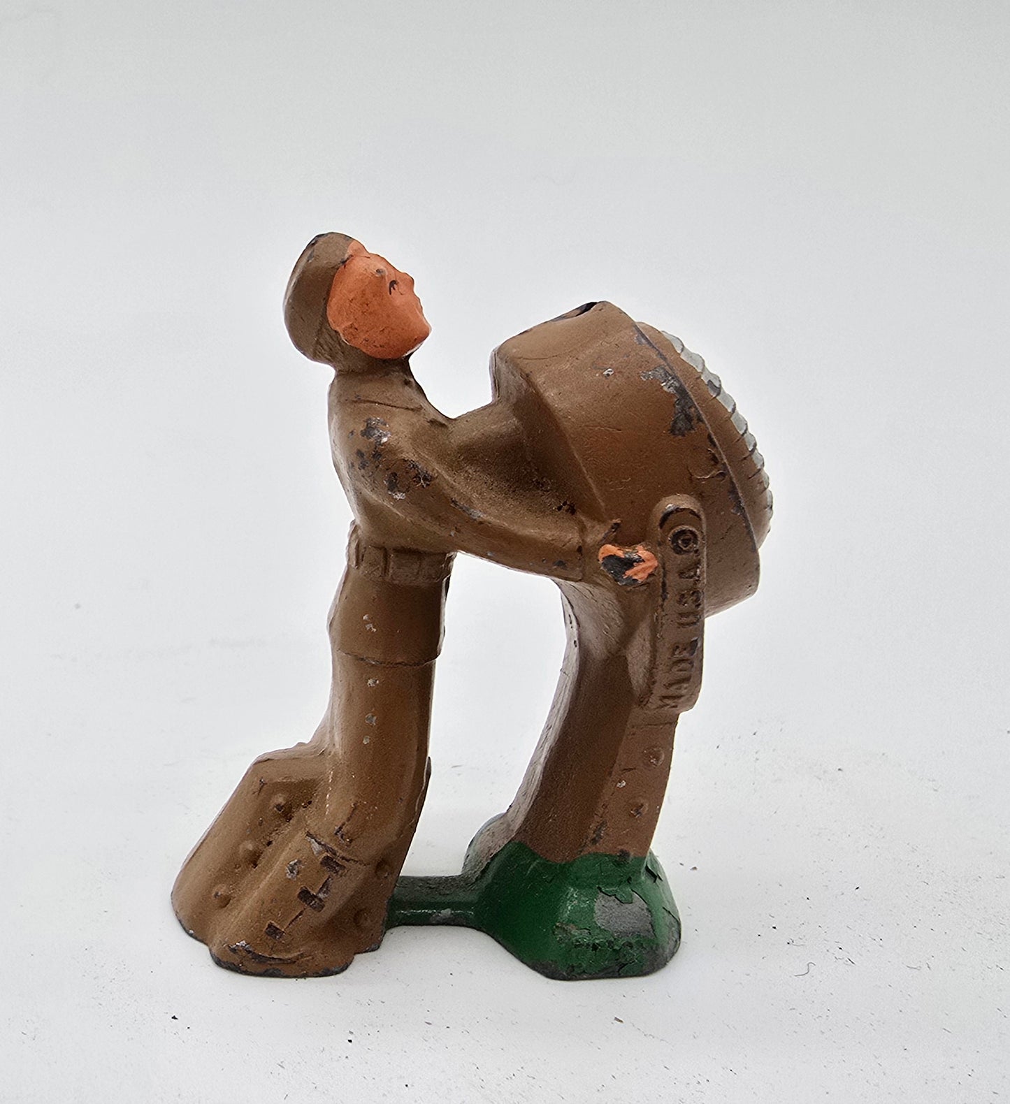 Vintage Barclay Manoil Lead Toy Soldier with Spotlight