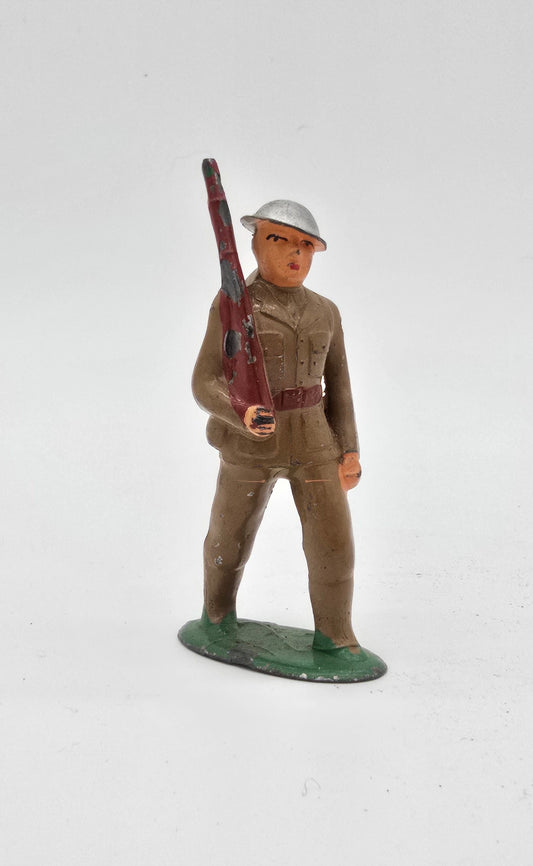 Vintage Barclay Manoil Lead Toy Soldier with Red Belt Red Gun Backpack #777