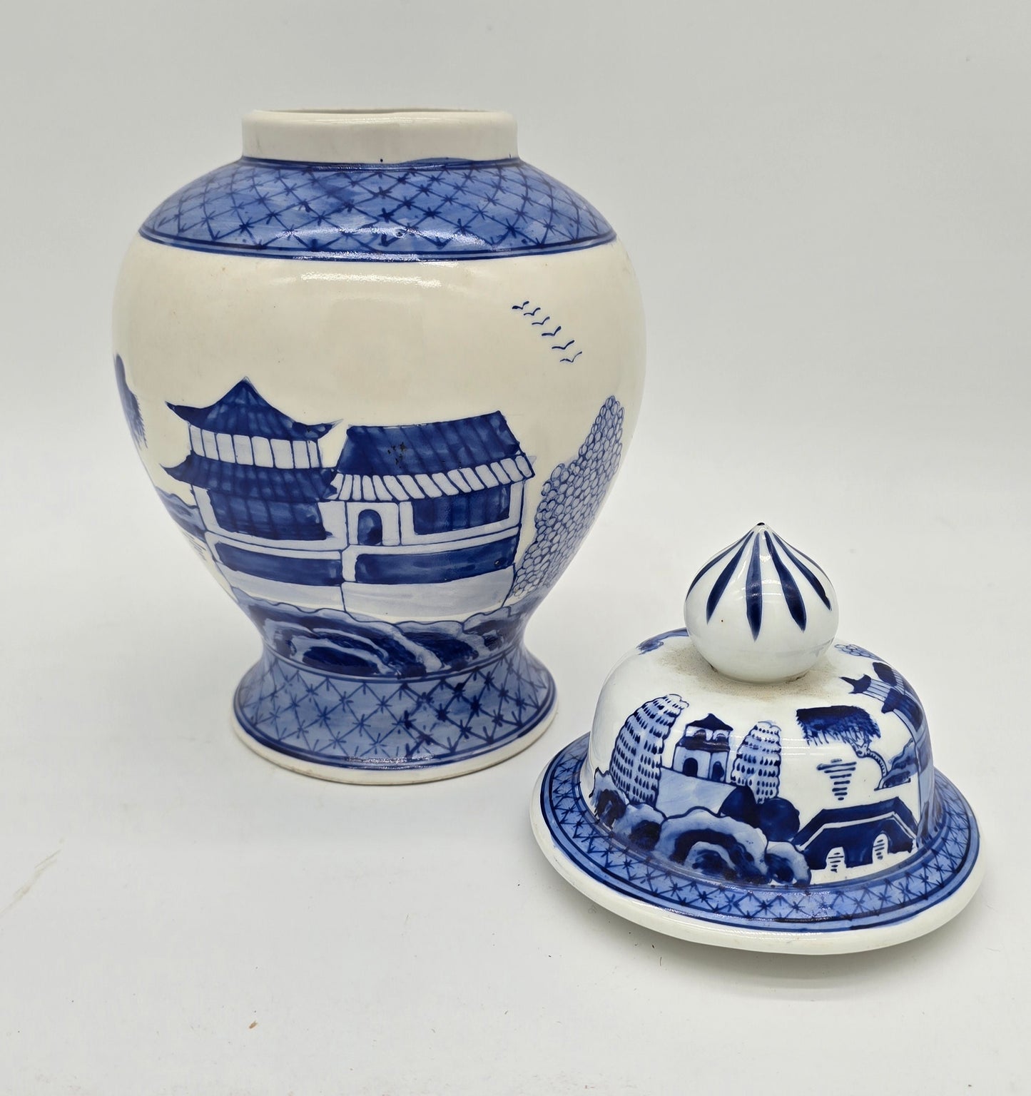Vintage Seymour Mann Hong Kong Old Canton Hand Painted Blue & White Porcelain Ginger Jar