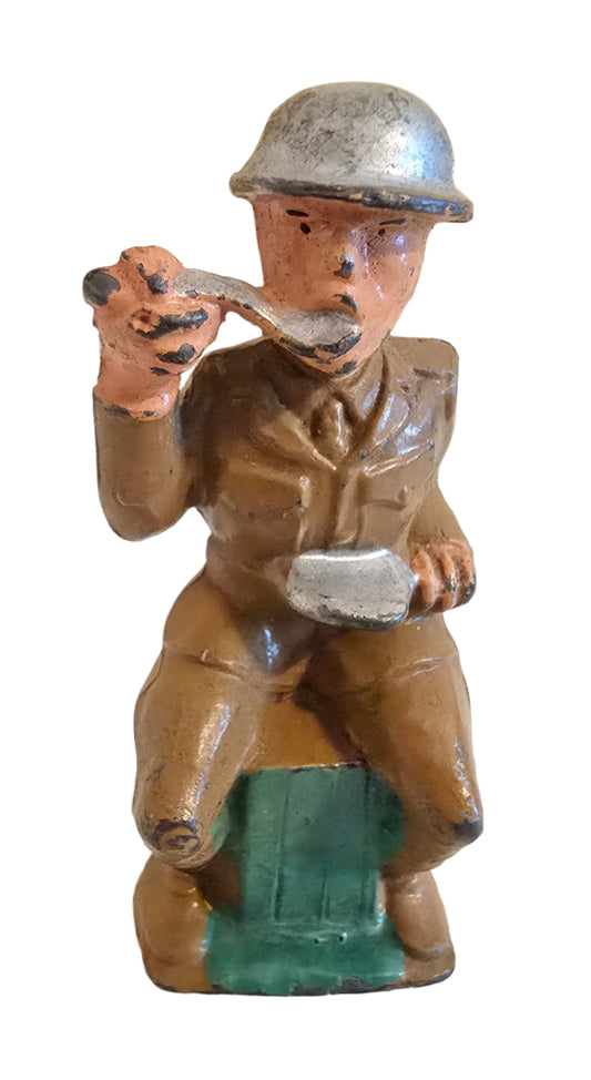 vintage manoil barclay lead toy soldier eating