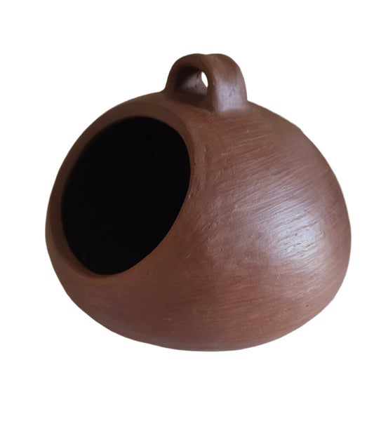 vintage peruvian clay roaster