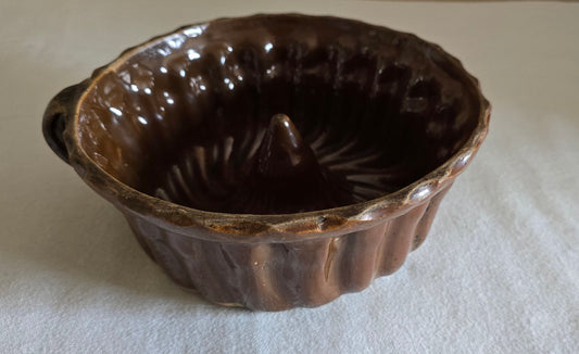 vintage redware turks head bundt pan with handle